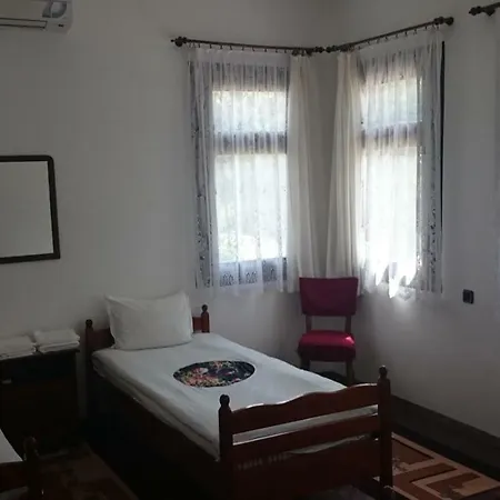 узуновата къща 2*