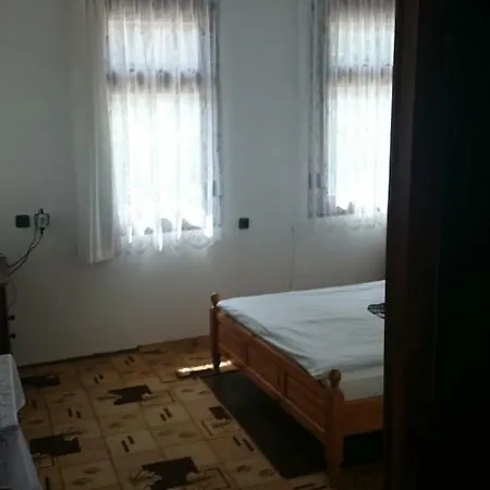 Gæstehus узуновата къща 2*